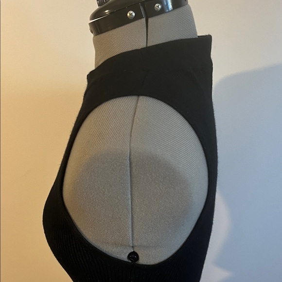 Mango Black Ribbed Crop Top - Picture 5 of 6